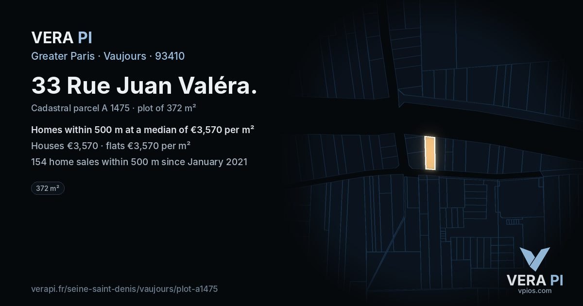 33 Rue Juan Valéra, Vaujours at night – the plot lit, the parcels around coloured by the prices near them