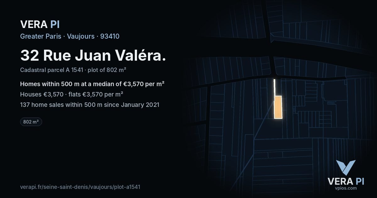32 Rue Juan Valéra, Vaujours at night – the plot lit, the parcels around coloured by the prices near them