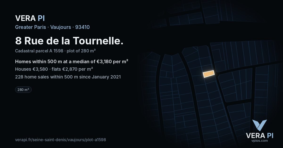 8 Rue de la Tournelle, Vaujours at night – the plot lit, the parcels around coloured by the prices near them