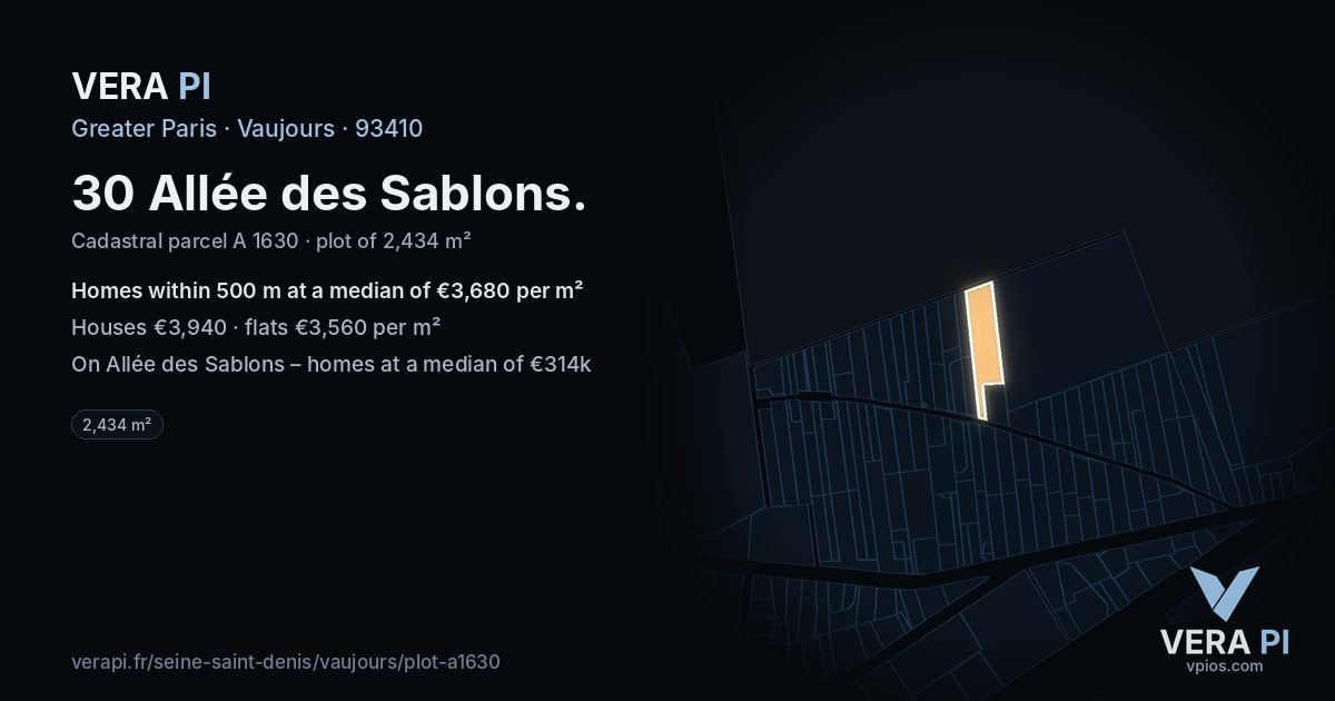 30 Allée des Sablons, Vaujours at night – the plot lit, the parcels around coloured by the prices near them
