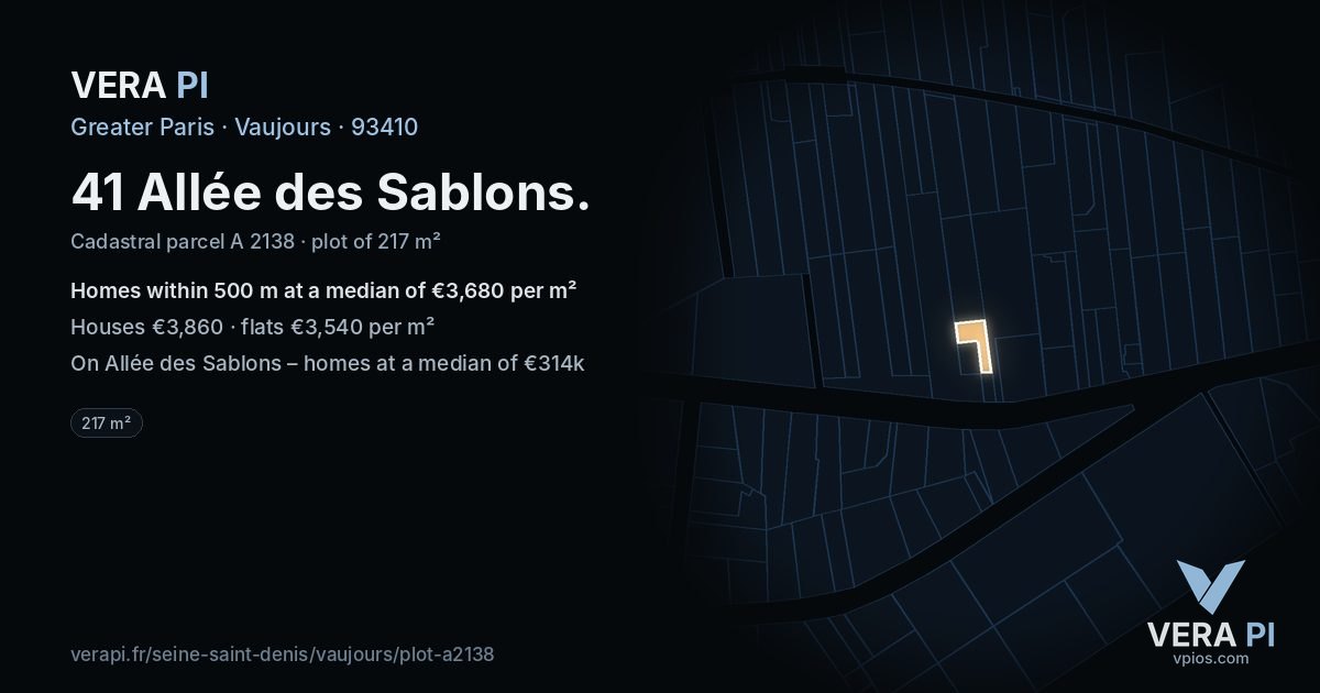 41 Allée des Sablons, Vaujours at night – the plot lit, the parcels around coloured by the prices near them