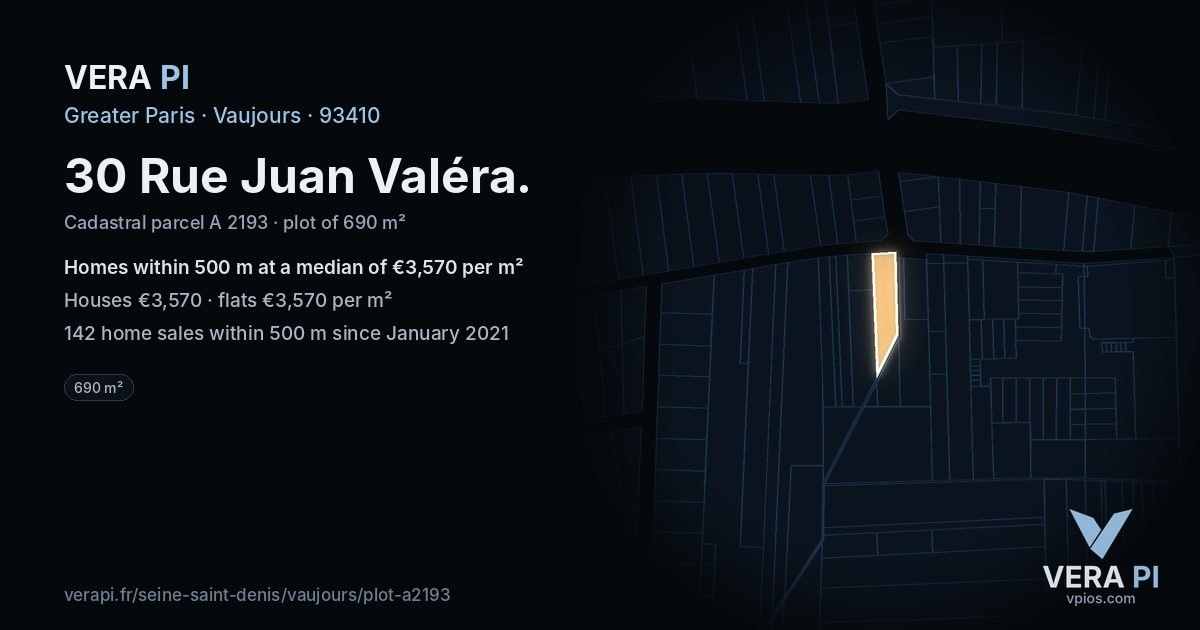 30 Rue Juan Valéra, Vaujours at night – the plot lit, the parcels around coloured by the prices near them