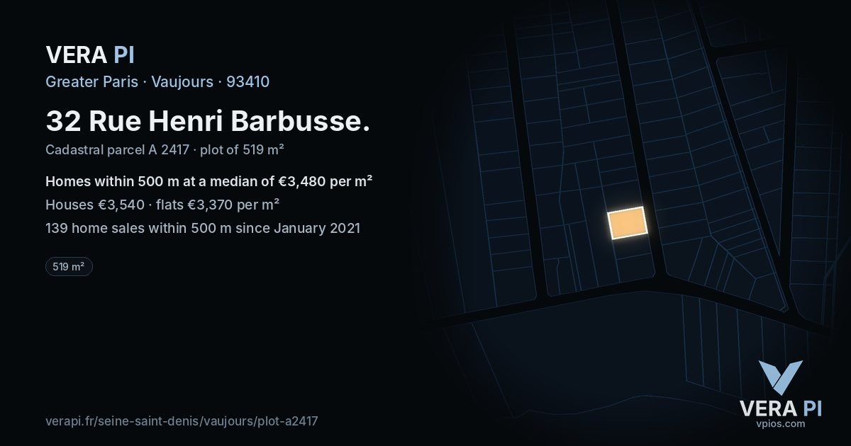 32 Rue Henri Barbusse, Vaujours at night – the plot lit, the parcels around coloured by the prices near them