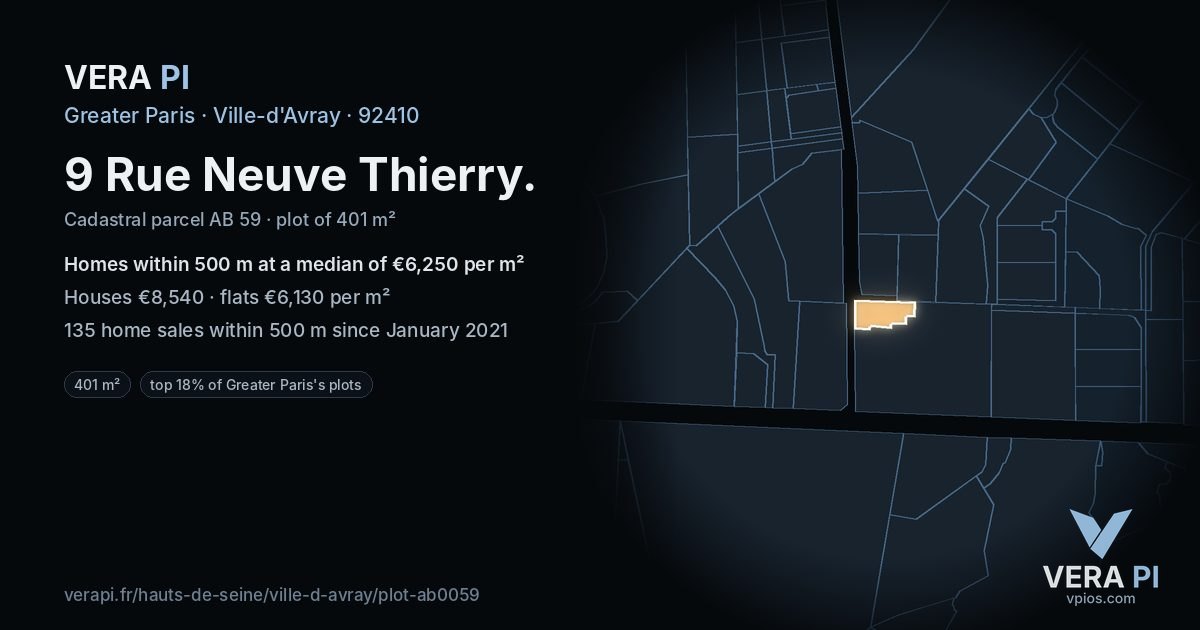 9 Rue Neuve Thierry, Ville-d'Avray at night – the plot lit, the parcels around coloured by the prices near them