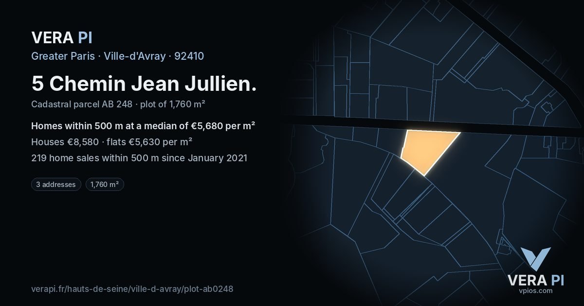 5 Chemin Jean Jullien, Ville-d'Avray at night – the plot lit, the parcels around coloured by the prices near them
