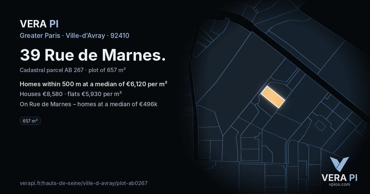 39 Rue de Marnes, Ville-d'Avray at night – the plot lit, the parcels around coloured by the prices near them