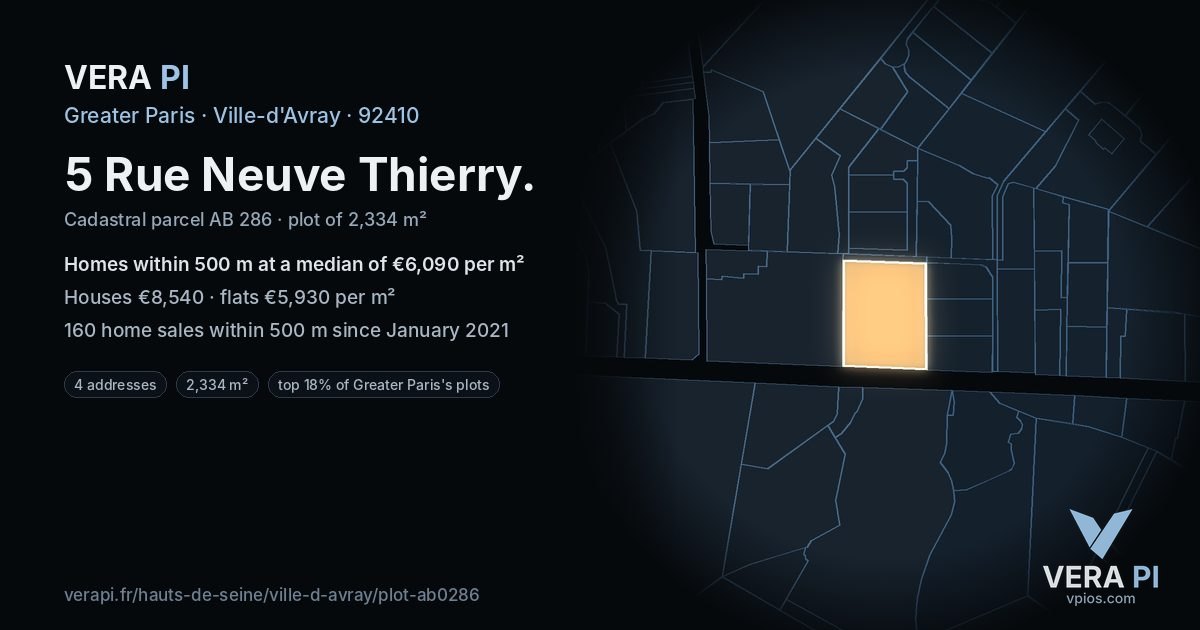 5 Rue Neuve Thierry, Ville-d'Avray at night – the plot lit, the parcels around coloured by the prices near them