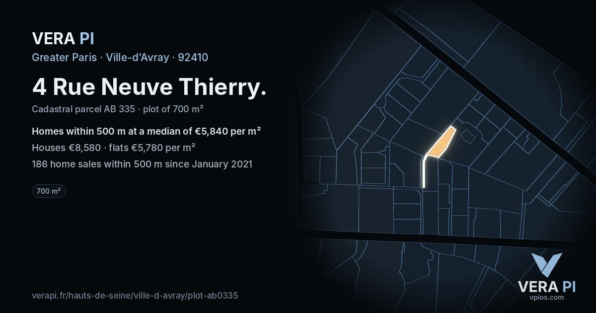 4 Rue Neuve Thierry, Ville-d'Avray at night – the plot lit, the parcels around coloured by the prices near them