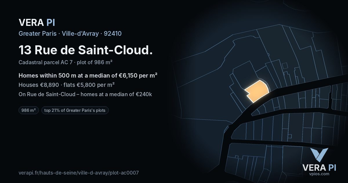 13 Rue de Saint-Cloud, Ville-d'Avray at night – the plot lit, the parcels around coloured by the prices near them