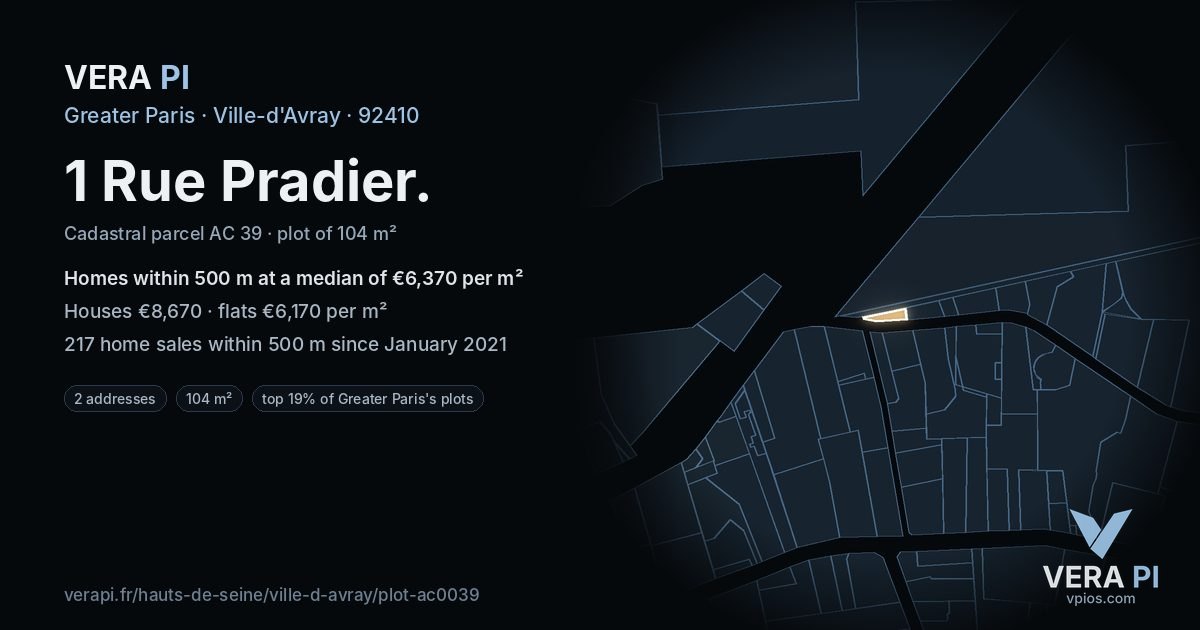 1 Rue Pradier, Ville-d'Avray at night – the plot lit, the parcels around coloured by the prices near them