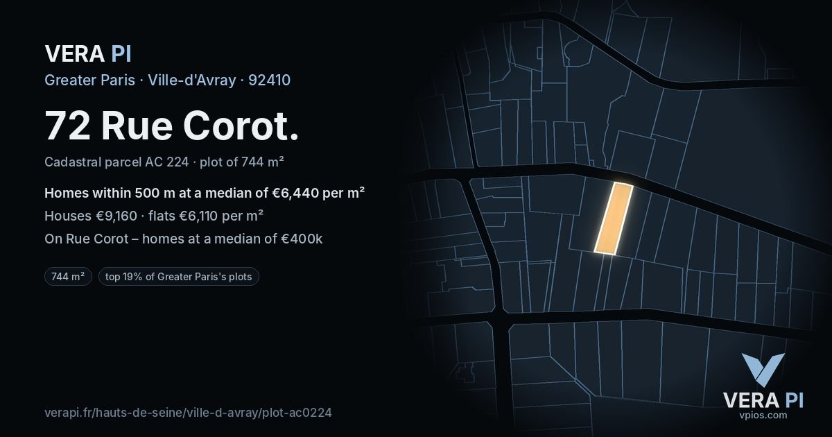 72 Rue Corot, Ville-d'Avray at night – the plot lit, the parcels around coloured by the prices near them