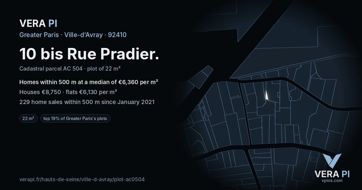 10 bis Rue Pradier, Ville-d'Avray at night – the plot lit, the parcels around coloured by the prices near them