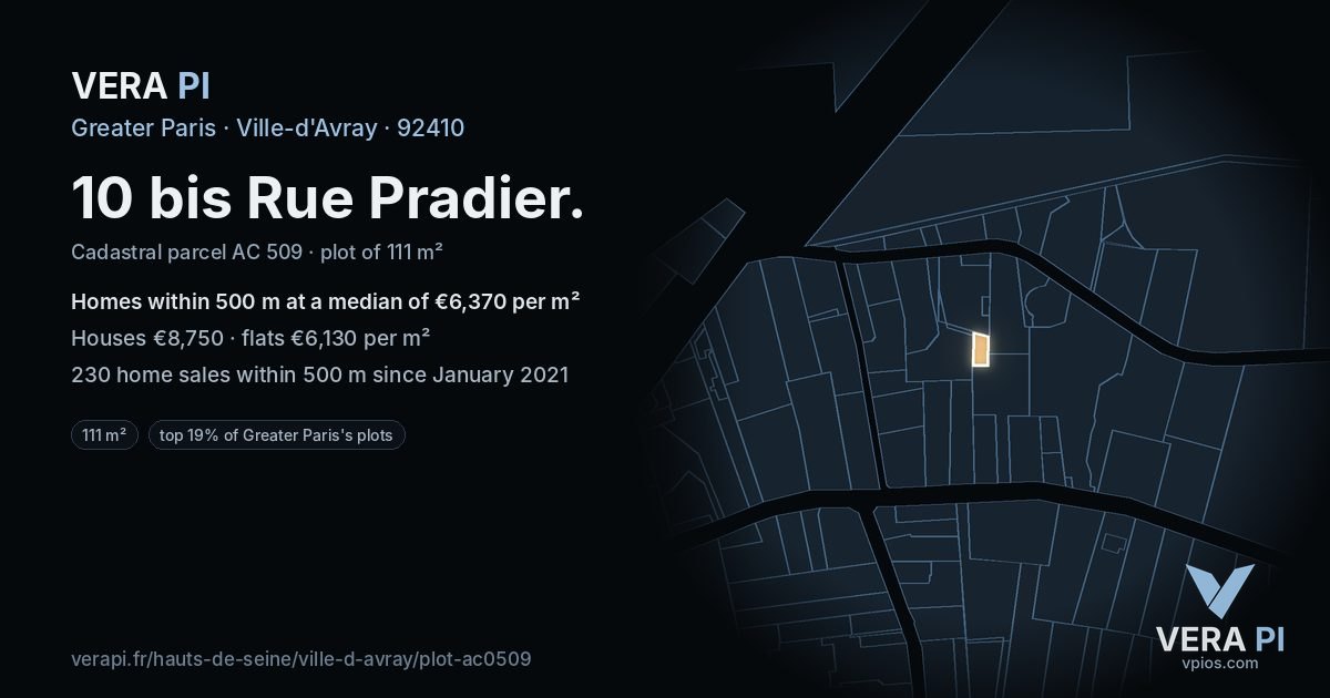 10 bis Rue Pradier, Ville-d'Avray at night – the plot lit, the parcels around coloured by the prices near them