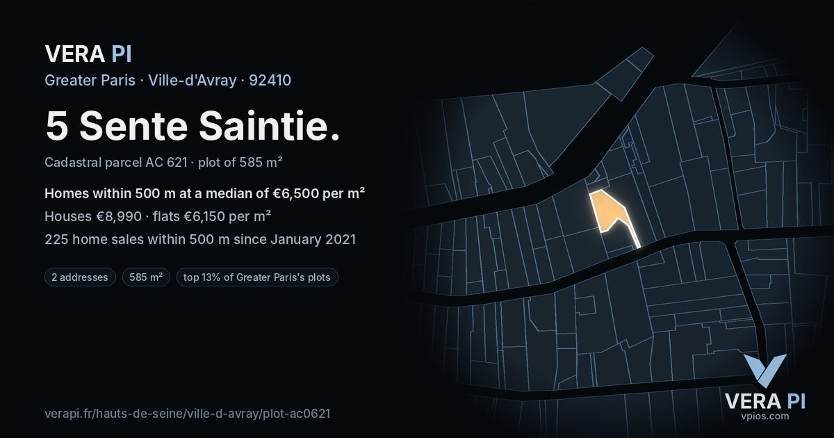 5 Sente Saintie, Ville-d'Avray at night – the plot lit, the parcels around coloured by the prices near them