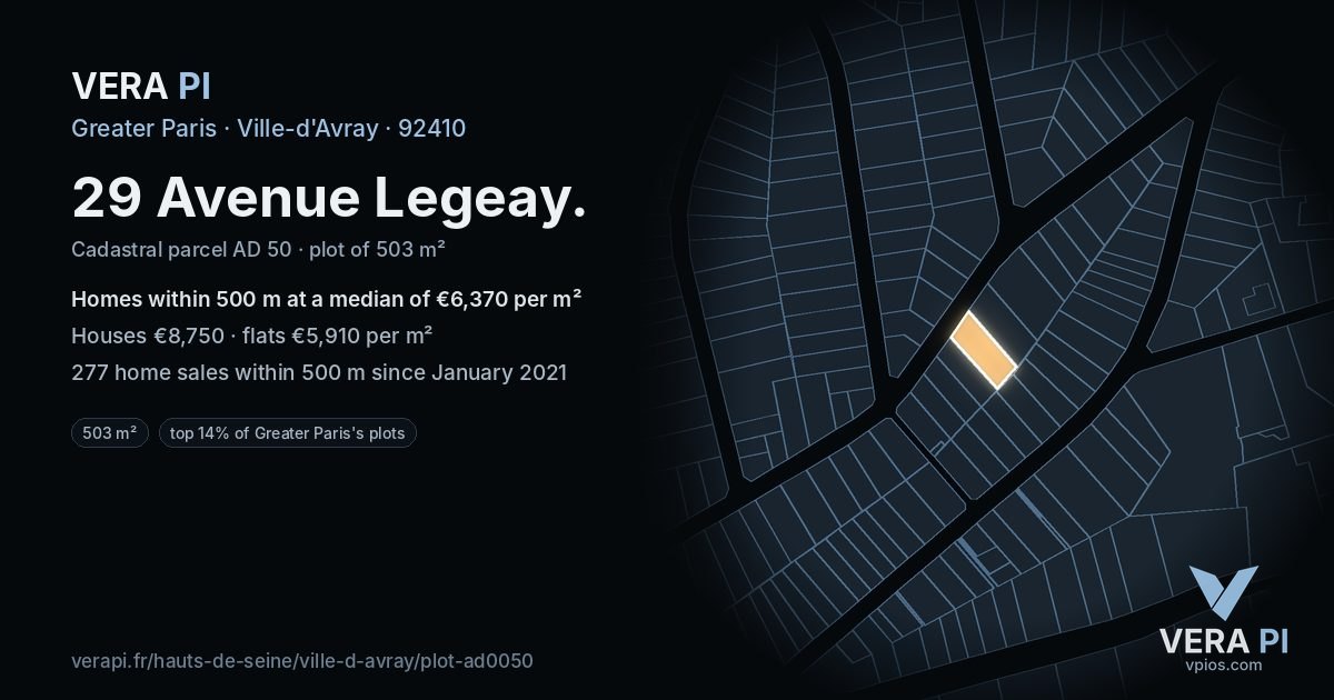 29 Avenue Legeay, Ville-d'Avray at night – the plot lit, the parcels around coloured by the prices near them