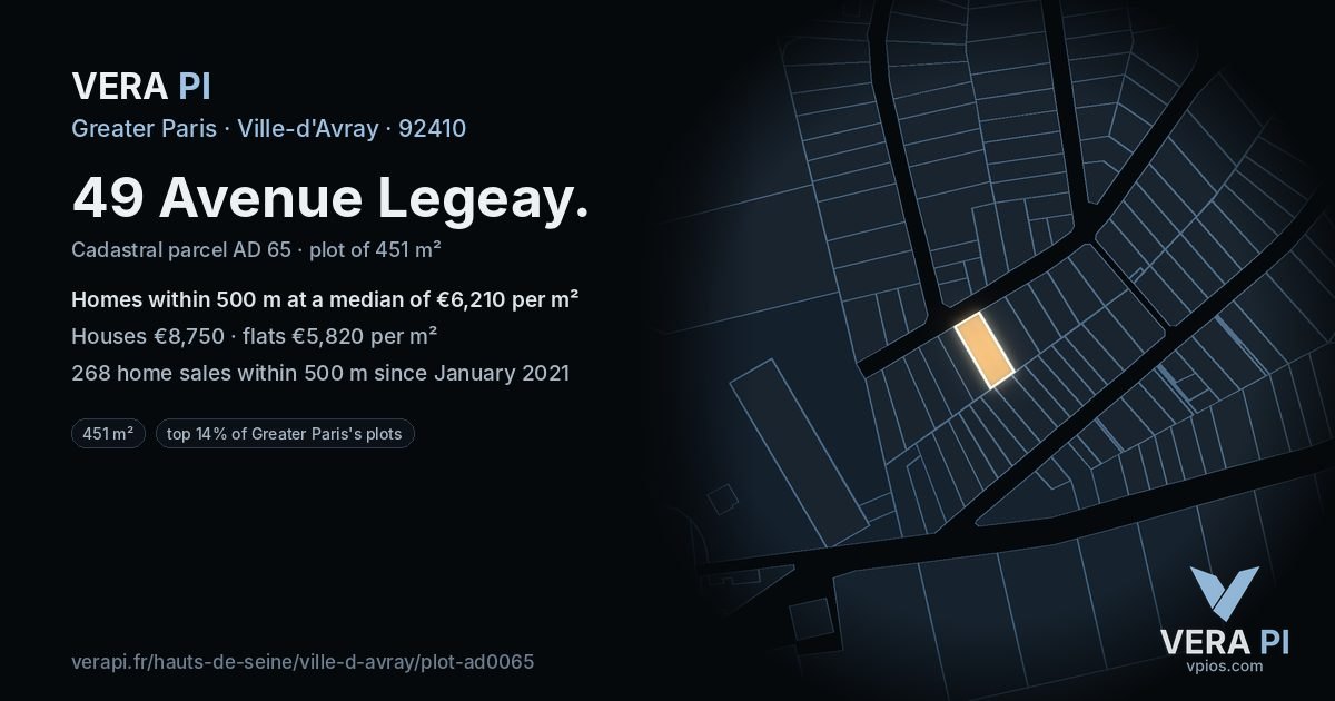 49 Avenue Legeay, Ville-d'Avray at night – the plot lit, the parcels around coloured by the prices near them