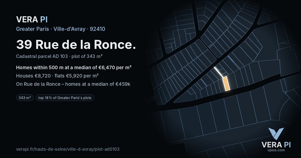 39 Rue de la Ronce, Ville-d'Avray at night – the plot lit, the parcels around coloured by the prices near them