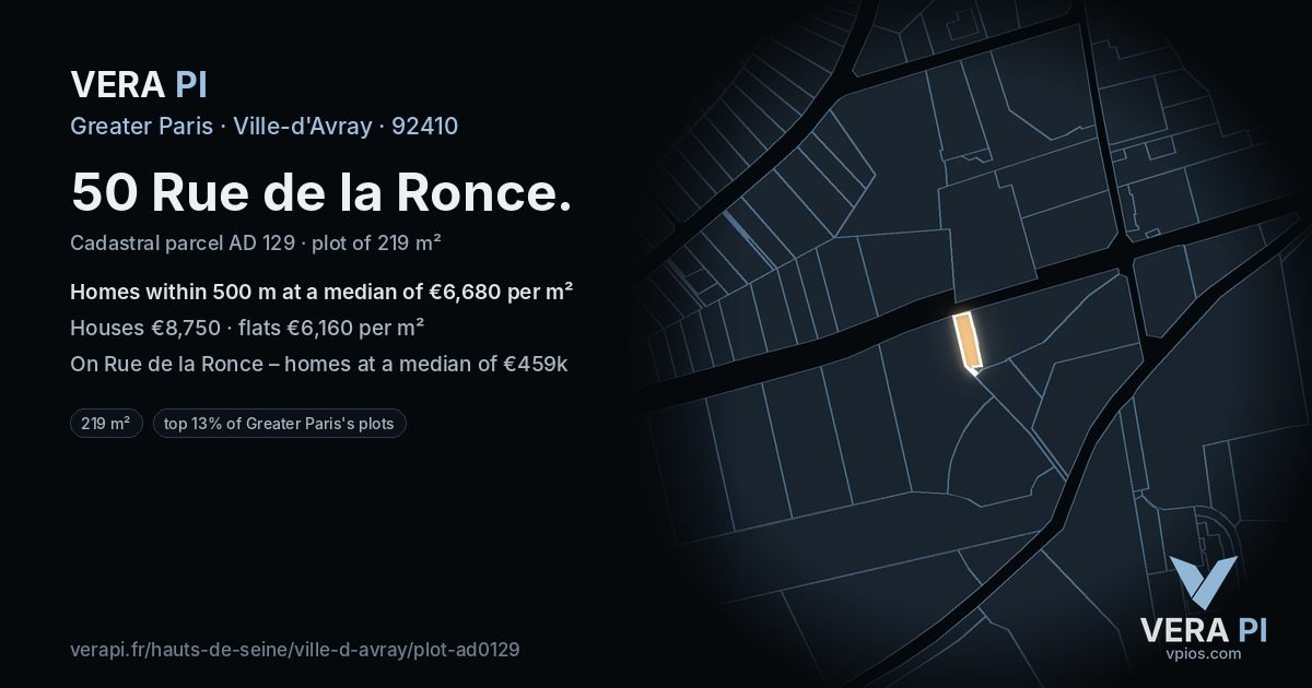 50 Rue de la Ronce, Ville-d'Avray at night – the plot lit, the parcels around coloured by the prices near them