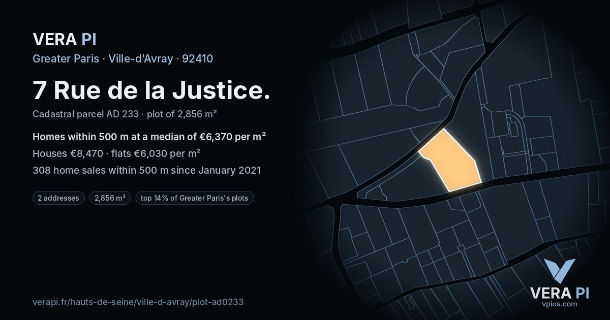 7 Rue de la Justice, Ville-d'Avray at night – the plot lit, the parcels around coloured by the prices near them