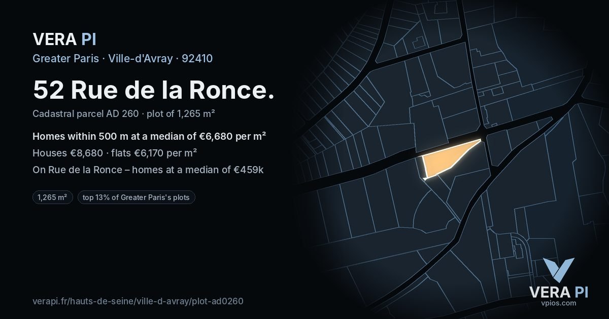 52 Rue de la Ronce, Ville-d'Avray at night – the plot lit, the parcels around coloured by the prices near them