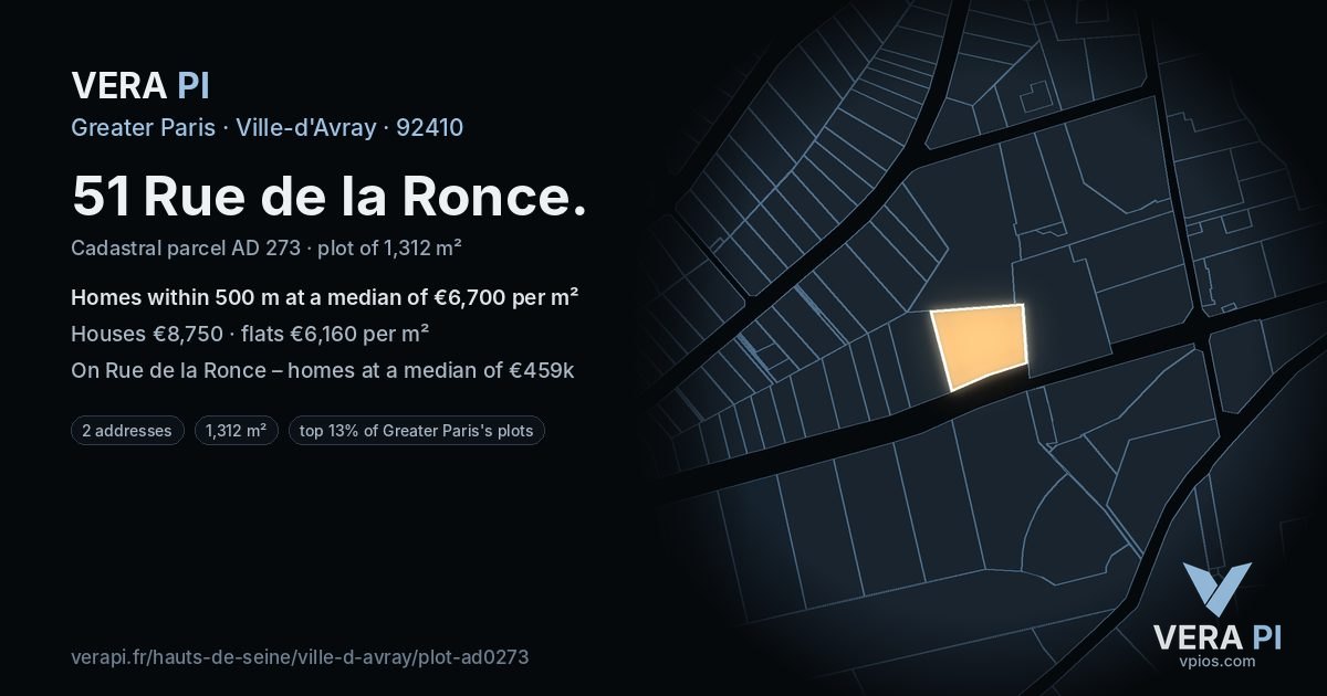 51 Rue de la Ronce, Ville-d'Avray at night – the plot lit, the parcels around coloured by the prices near them