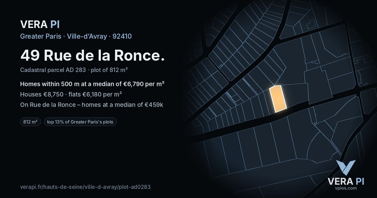 49 Rue de la Ronce, Ville-d'Avray at night – the plot lit, the parcels around coloured by the prices near them