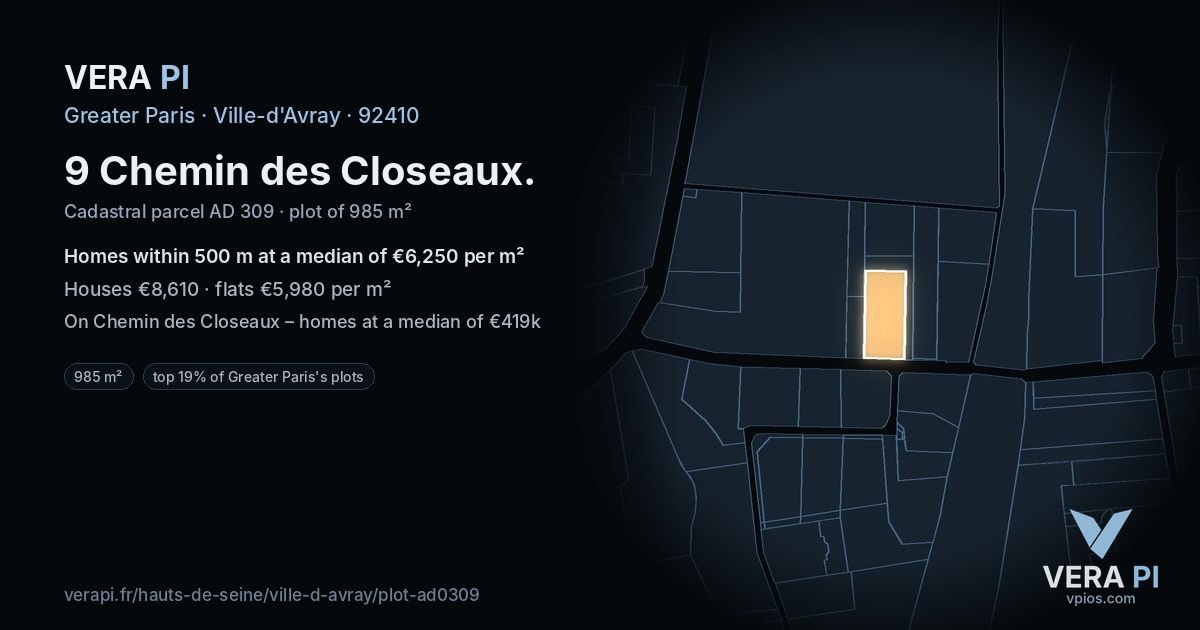 9 Chemin des Closeaux, Ville-d'Avray at night – the plot lit, the parcels around coloured by the prices near them