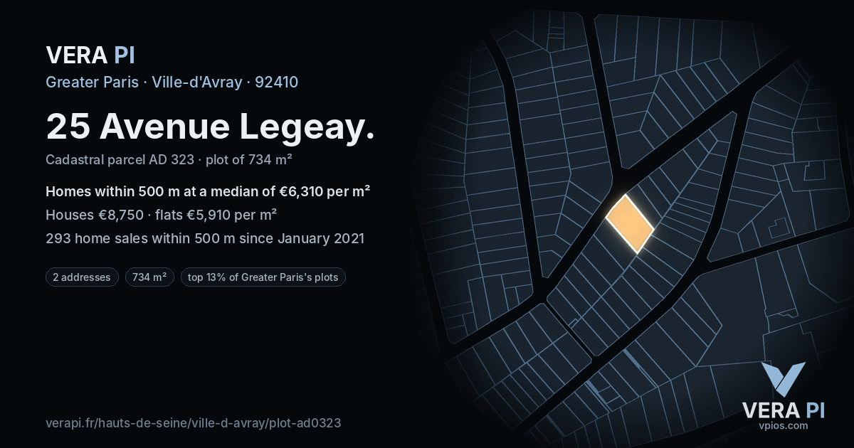 25 Avenue Legeay, Ville-d'Avray at night – the plot lit, the parcels around coloured by the prices near them