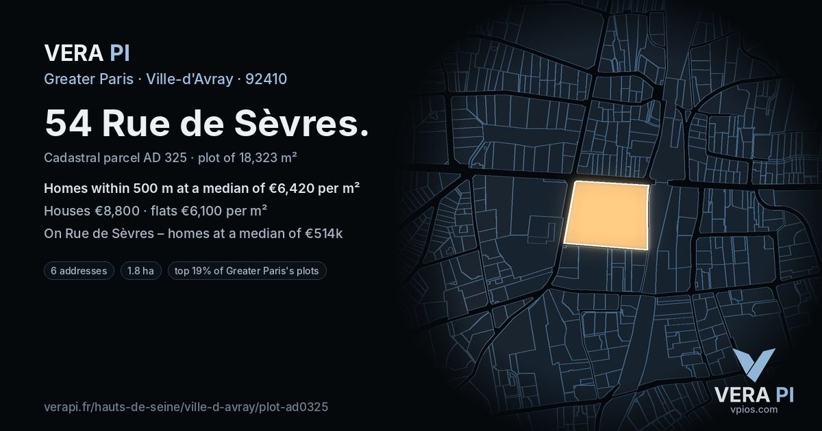 54 Rue de Sèvres, Ville-d'Avray at night – the plot lit, the parcels around coloured by the prices near them