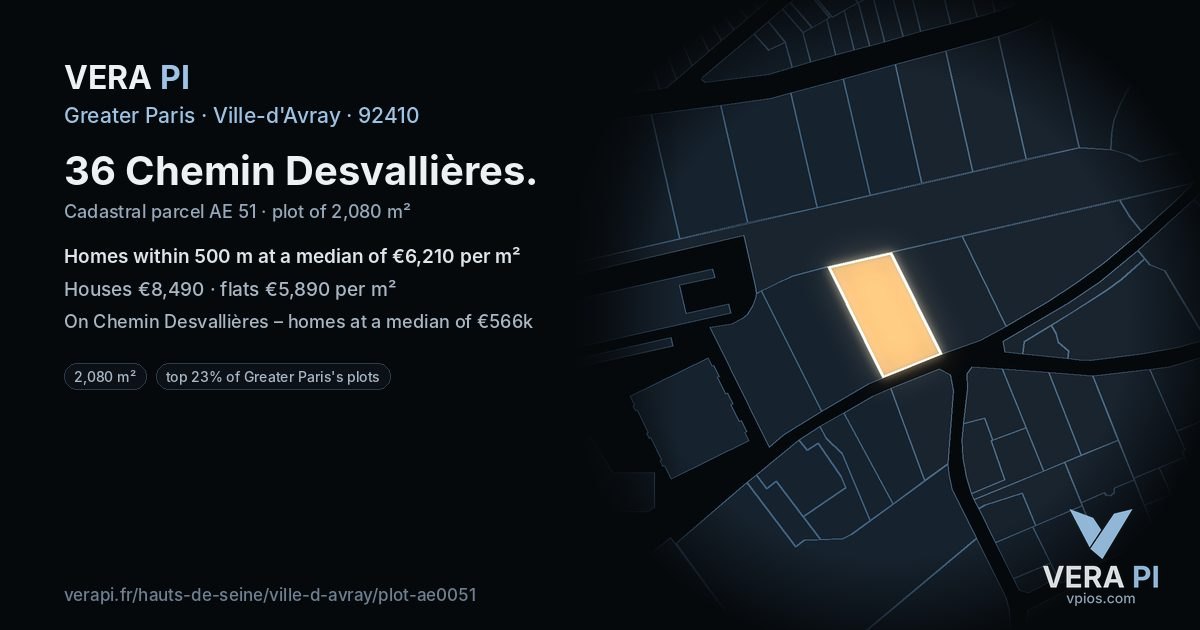 36 Chemin Desvallières, Ville-d'Avray at night – the plot lit, the parcels around coloured by the prices near them