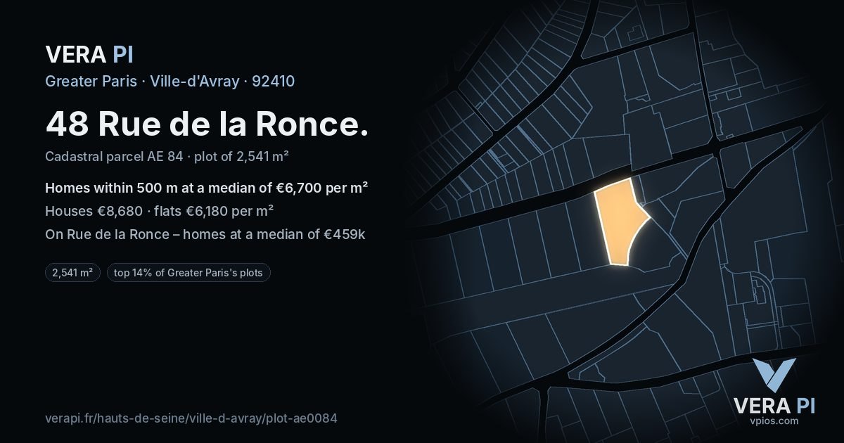 48 Rue de la Ronce, Ville-d'Avray at night – the plot lit, the parcels around coloured by the prices near them