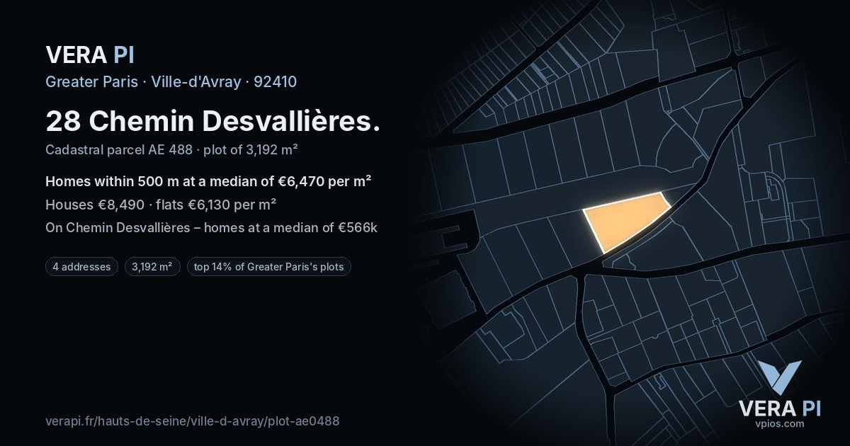 28 Chemin Desvallières, Ville-d'Avray at night – the plot lit, the parcels around coloured by the prices near them