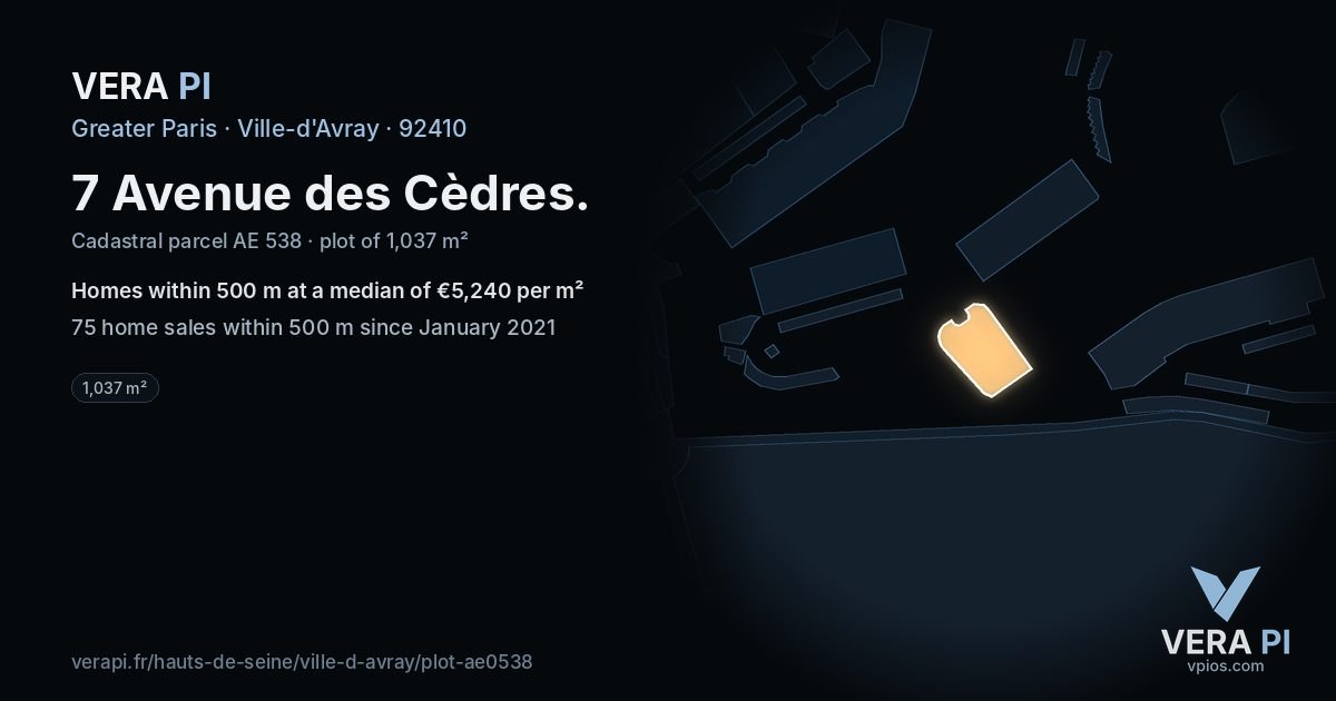 7 Avenue des Cèdres, Ville-d'Avray at night – the plot lit, the parcels around coloured by the prices near them