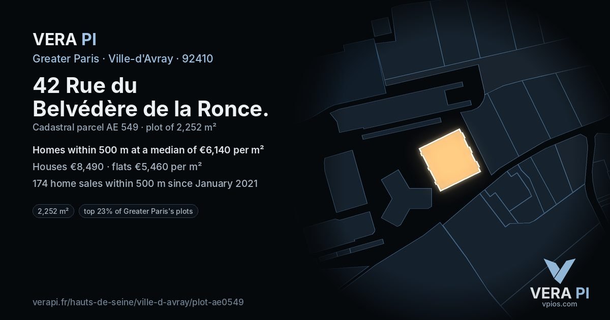 42 Rue du Belvédère de la Ronce, Ville-d'Avray at night – the plot lit, the parcels around coloured by the prices near them