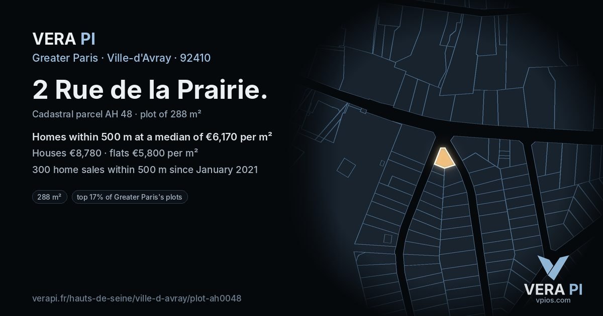 2 Rue de la Prairie, Ville-d'Avray at night – the plot lit, the parcels around coloured by the prices near them