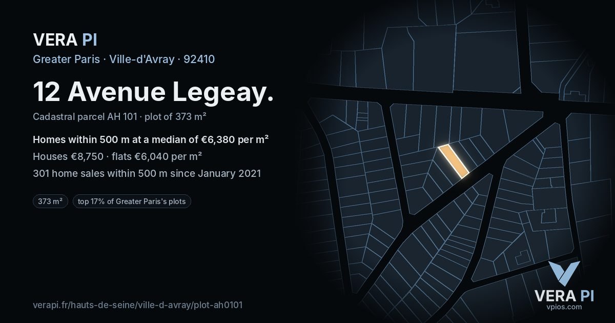 12 Avenue Legeay, Ville-d'Avray at night – the plot lit, the parcels around coloured by the prices near them
