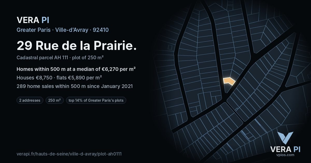 29 Rue de la Prairie, Ville-d'Avray at night – the plot lit, the parcels around coloured by the prices near them