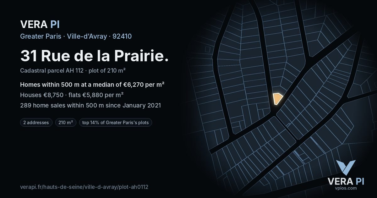 31 Rue de la Prairie, Ville-d'Avray at night – the plot lit, the parcels around coloured by the prices near them