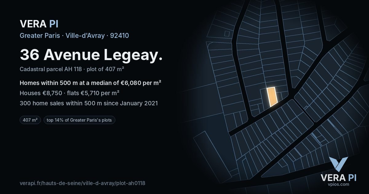 36 Avenue Legeay, Ville-d'Avray at night – the plot lit, the parcels around coloured by the prices near them