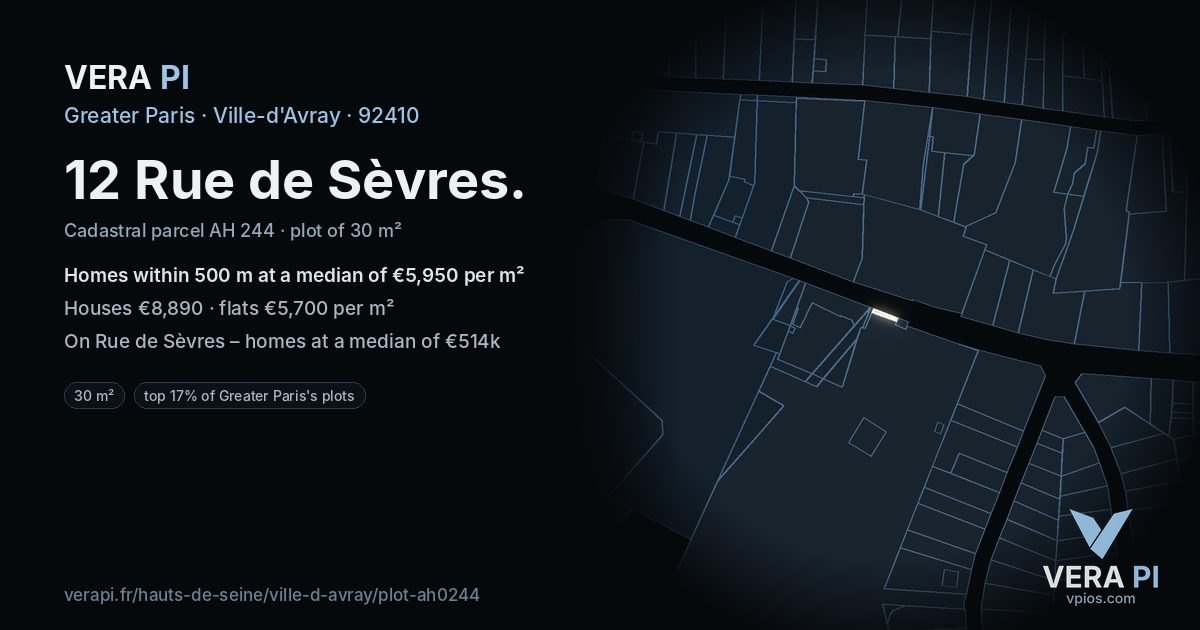12 Rue de Sèvres, Ville-d'Avray at night – the plot lit, the parcels around coloured by the prices near them