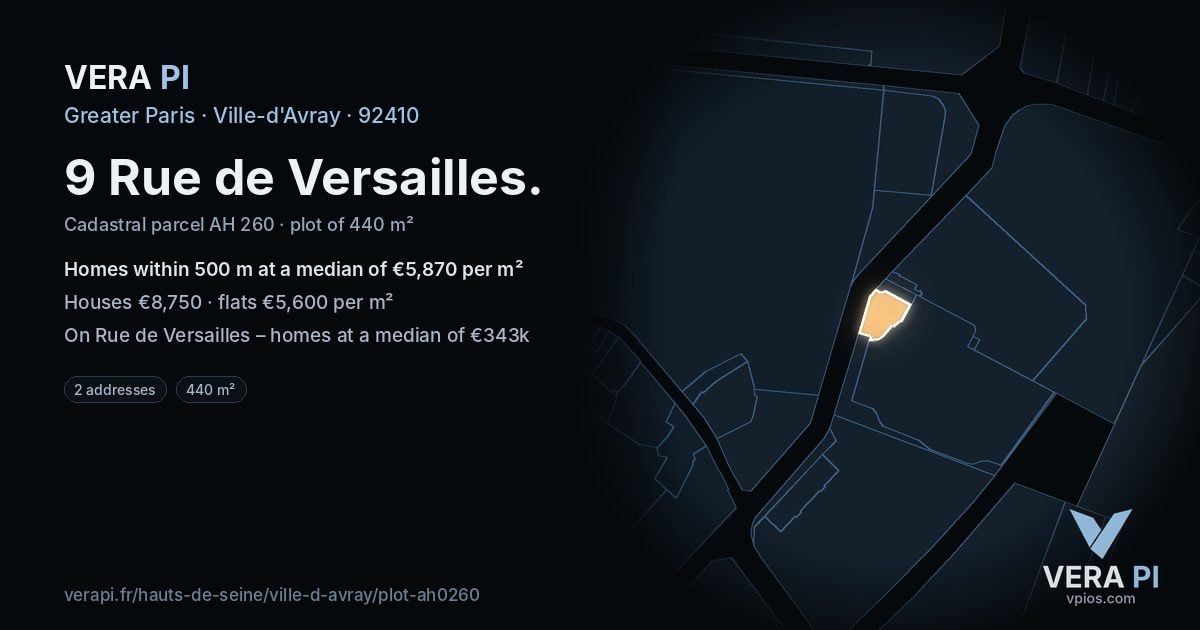 9 Rue de Versailles, Ville-d'Avray at night – the plot lit, the parcels around coloured by the prices near them
