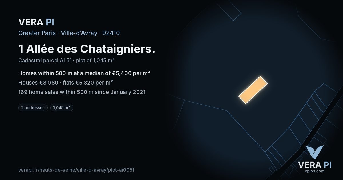 1 Allée des Chataigniers, Ville-d'Avray at night – the plot lit, the parcels around coloured by the prices near them