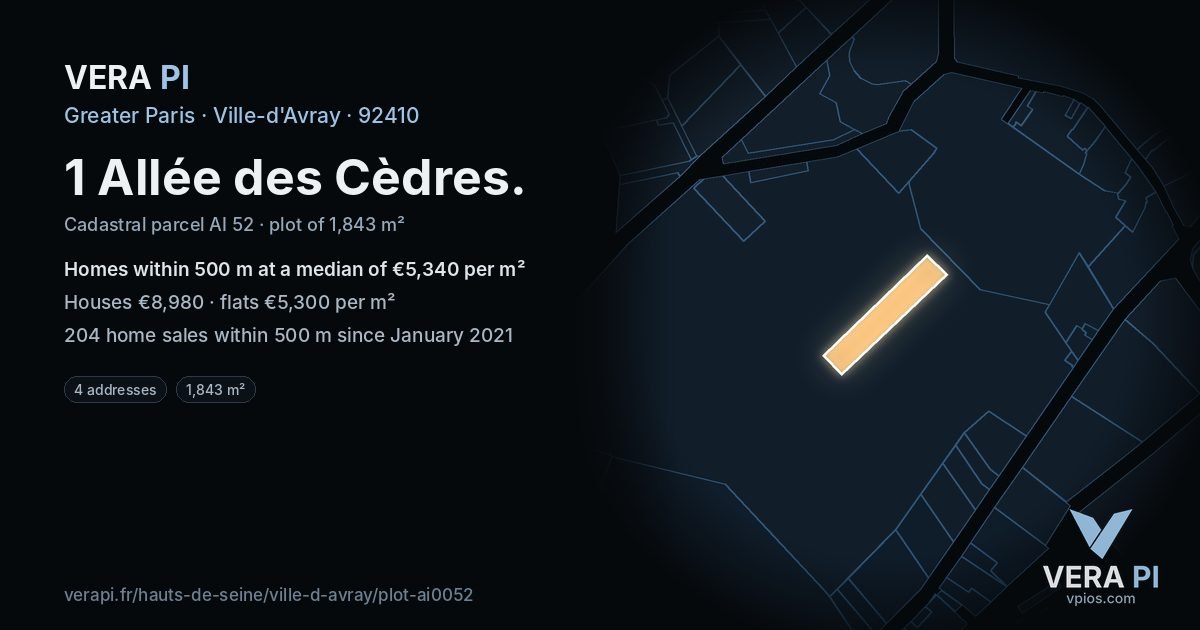 1 Allée des Cèdres, Ville-d'Avray at night – the plot lit, the parcels around coloured by the prices near them