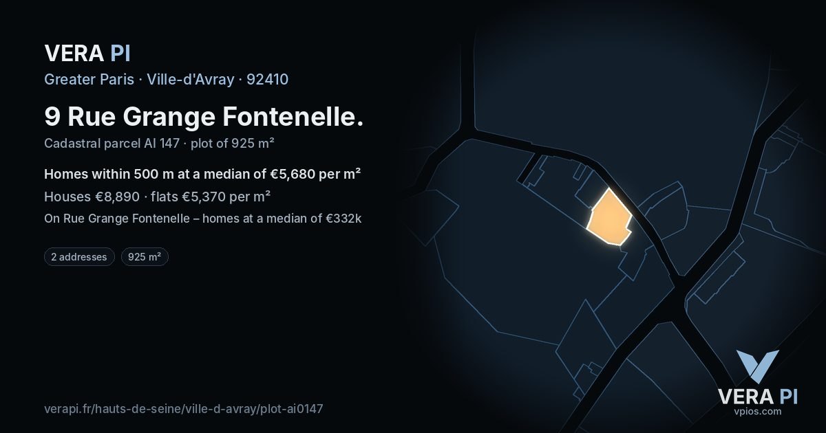 9 Rue Grange Fontenelle, Ville-d'Avray at night – the plot lit, the parcels around coloured by the prices near them