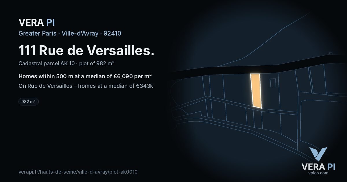111 Rue de Versailles, Ville-d'Avray at night – the plot lit, the parcels around coloured by the prices near them