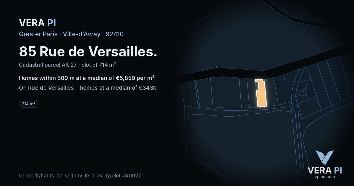 85 Rue de Versailles, Ville-d'Avray at night – the plot lit, the parcels around coloured by the prices near them