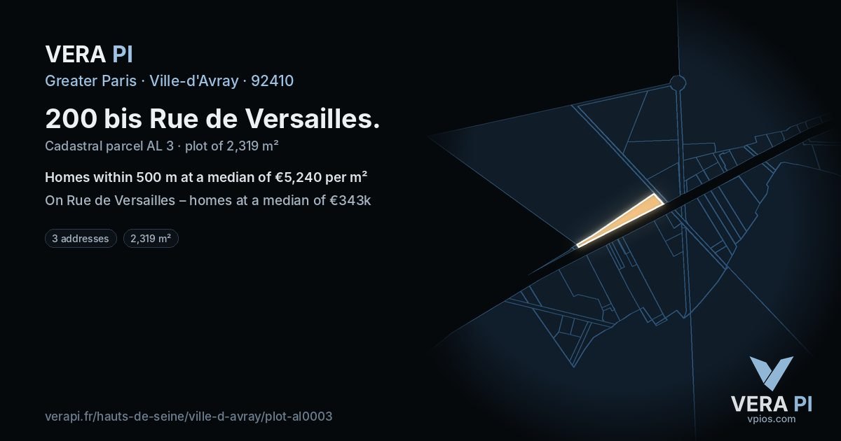 200 bis Rue de Versailles, Ville-d'Avray at night – the plot lit, the parcels around coloured by the prices near them