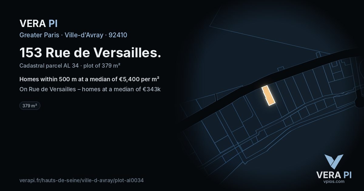 153 Rue de Versailles, Ville-d'Avray at night – the plot lit, the parcels around coloured by the prices near them