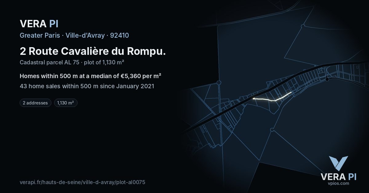 2 Route Cavalière du Rompu, Ville-d'Avray at night – the plot lit, the parcels around coloured by the prices near them