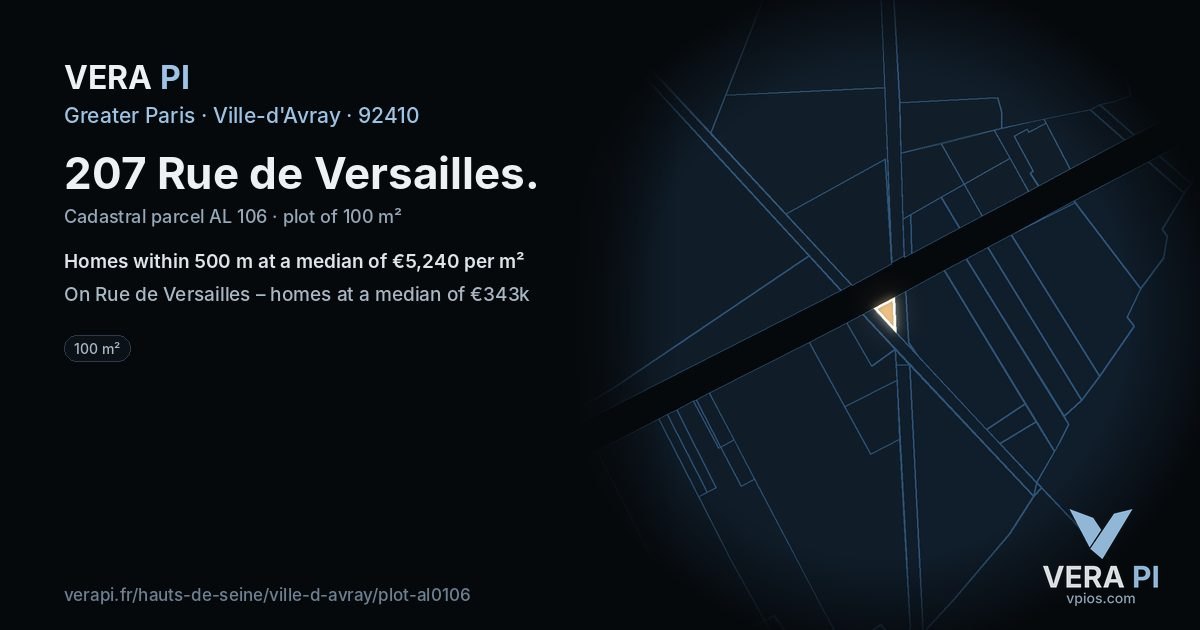 207 Rue de Versailles, Ville-d'Avray at night – the plot lit, the parcels around coloured by the prices near them